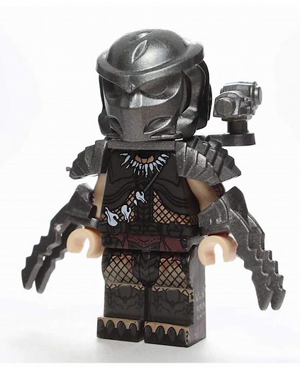 How To Build a LEGO Predator Minifigure