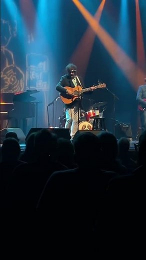 Ron Sexsmith performs ‘Cigarette And Cocktail’ live at Danforth Music Hall in Toronto!