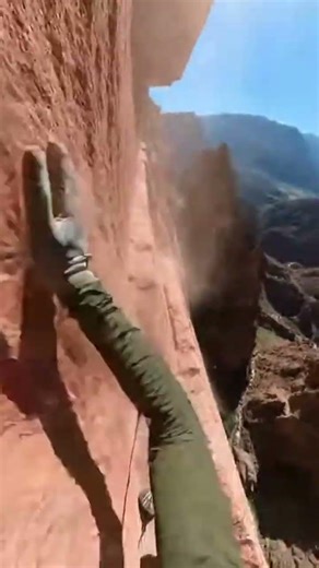 Zion can be dangerous #climbing #rockclimbing #rockfall