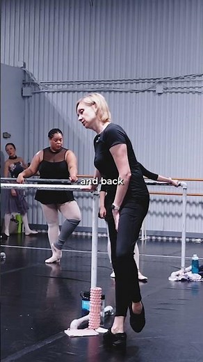 How French and Vaganova Styles Define Petit Battement Differently