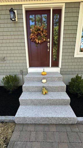 Beautiful work by Little Lion Landscaping! Swenson granite steps, edging, and a lamp post come together to create an entrance that’s built to last. The only thing left? Adding the finishing touch, the lamp post fixture. 💡 | Swenson Stone Works - A Polycor Company