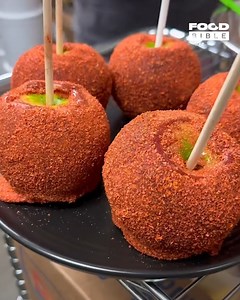 Taking candy apples to a new spicy level 🍎🌶🍬 | STUDENTbible