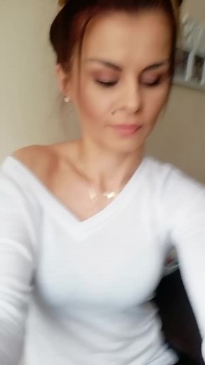 Simple Wardrobe Essentials: White V-Neck Tops