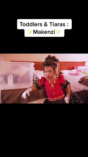 WEll WhErEs mY dRinKkK? 😂 and yOu aRe dRiviNG mE nUtSsss 🤣#toddlersandtiaras #tlc #toddlersandtiarasbelike