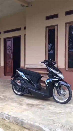 Modifikasi Motor dengan Gaya Ogah Jinjit