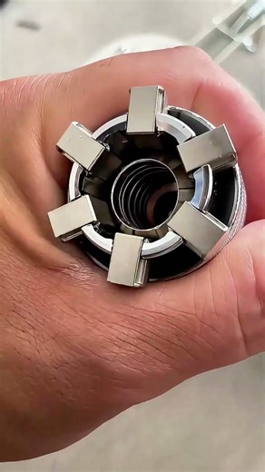 你还不知道！它手动也能自动，不用带堆扳手 #五金工具 #日用百货 #测评成功 #tools