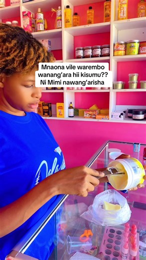 Warembo wa Kisumu: Ni Mimi Niwang’arisha - Video Review