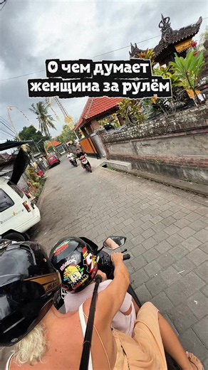 ✨ Меня часто спрашивают, какие книги о параллельных мирах и путешествиях между реальностями я люблю больше всего. Собрала для вас свой список книг, которые заставляют по-новому взглянуть на время, пространство, сны, выборы и устройство нашей реальности. 📚 В подборке: • «Тёмная башня» — Стивен Кинг • «Янтарные хроники» — Роджер Желязны • «Убик» — Филип Дик • «Невидимые города» — Итало Кальвино • «Лабиринты Ехо» — Макс Фрай • «Recursion» — Блейк Крауч А какая книга о параллельных мирах впечатлила