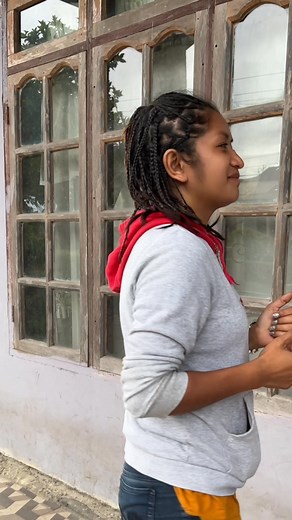 Latih-latih | Monic L