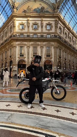 Quick trip to Italy 🇮🇹 and Switzerland 🇨🇭 with @zeromotorcycles visiting @eicmaofficial | Sur Ronster