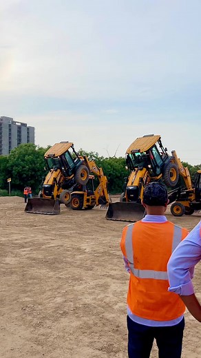 18K views · 174 reactions | #JCB #STUNTS #PUNJAB | Prime Tractors | Facebook