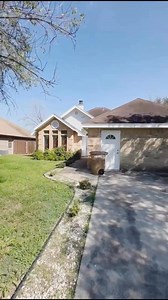 RENT TO OWN Beautiful 4B House in Edinburg TX! Great location, spacious living room, and kitchen fully equipped with all appliances! BIG backyard to enjoy! Pet friendly. 🏡 822 Diana Dr. Edinburg TX ☎ 956-627-5506 ext. 1 or text 956-342-1023 ✅ Rent $2000 / Deposit $1000 ✅ OPTION RENT TO OWN ! | Rent Now RGV