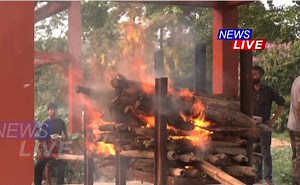 🛑 SI জোনমণিৰ শেষ বিদায় ! পঞ্চভূতত বিলীন হ'ল জোনমণি ৰাভাৰ নশ্বৰ দেহ... | News Live