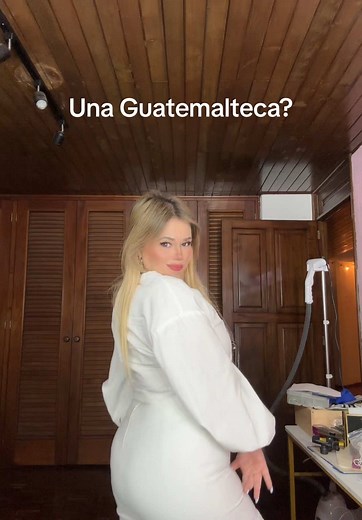 Una Guatemalteca: Cultura y Tradiciones Latinas