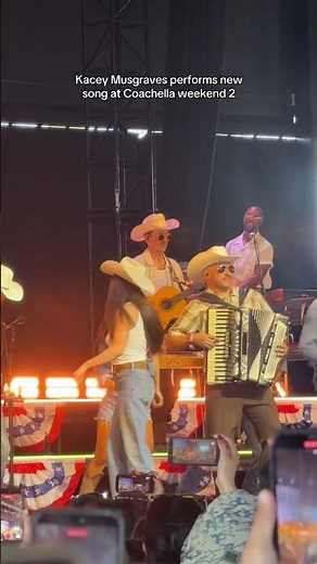 Kacey Musgraves performs new song at Coachella weekend 2 #kaceymusgraves #coachella