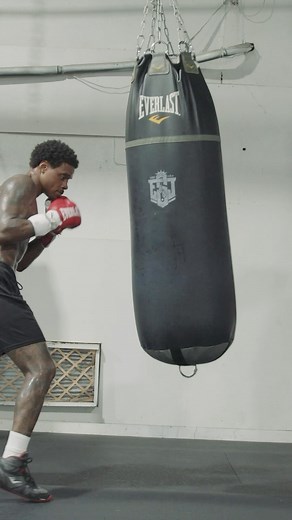 32K views · 71 reactions | We stay ready so we don’t have to get ready… The Elite Pro Fight Gloves, the perfect fusion of tradition and innovation. Our revolutionary design features an anatomically shaped shell for natural motion and optimal fist placement. Plus, strategic perforations for cross ventilation to keep your hands cool. Elevate your game with the future of fight gear. #Everlast #Elite | Everlast | Facebook