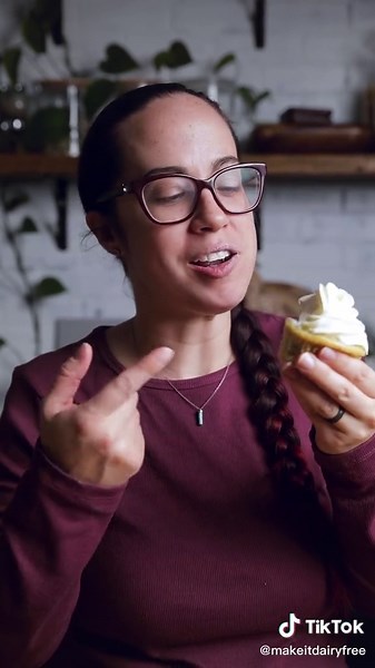 Delicious Vegan Vanilla Cupcakes Recipe!