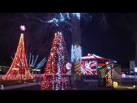 Christmas Decorations in Indiana 2025