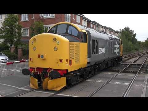 Class 37 508 running light Engine to the NYMR to collect locos.