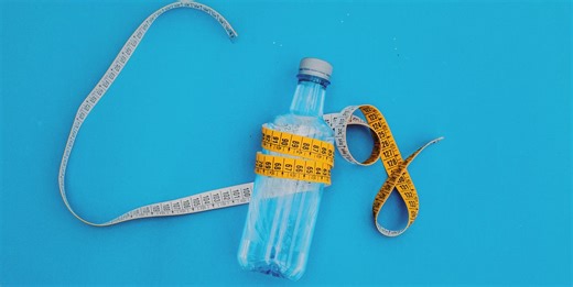 Dietitians Share Their Top Tips for Losing Water Weight Safely and Quickly