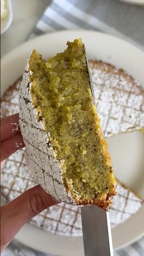 Italian Pistachio Cake #glutenfree #tortacaprese #pistachio