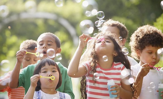 10 chansons pour celebrer la Journee mondiale de l’enfance