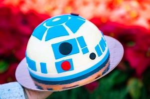New R2-D2 Cake Available at Amorette’s Patisserie in Disney Springs | Chip and Company