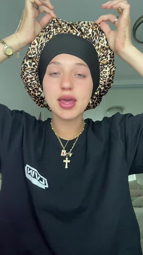 How to Wear a Bonnet for Sleeping: Curly Hair Bun Tutorial