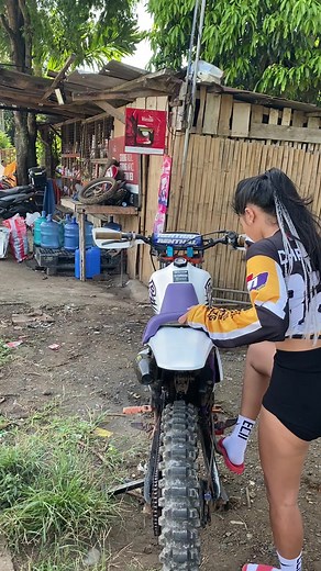 Yamaha DT 125: Exploring the 2-Stroke Experience