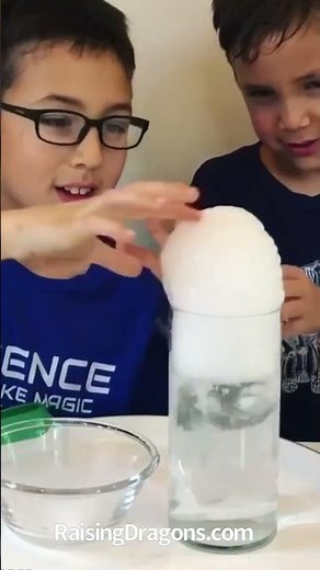 Smoking Bubbles Dry Ice Experiment 💨 ages 3+ 💨 Super Cool Experiment for Kids and Adults!