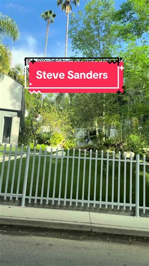 Throwback to 90210: Steve Sanders' House