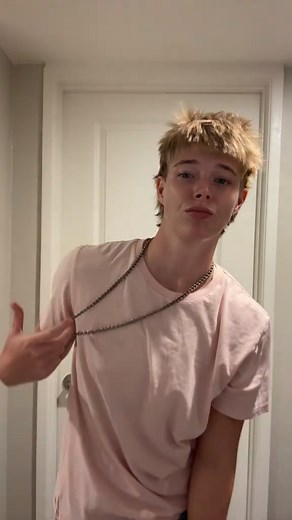 Body rolling. #fyp #USA #Trending #Inspiration #Lifestyle | Avery | Facebook