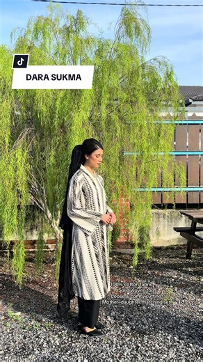 Dara Sukma Kebaya Wrap is crafted in 100% cotton, with each design featuring a unique cotton fabric. Loose and comfy for all-day wear. Available in mother & daughter matching set.