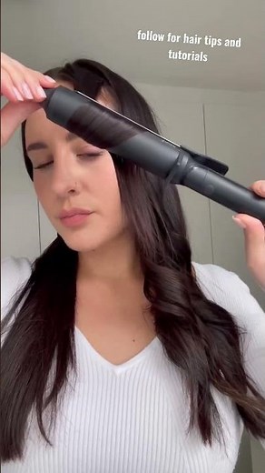 How to curl the front of your hair. Easy face frame waves #hairtutorial #beachwaves #easyhairstyle