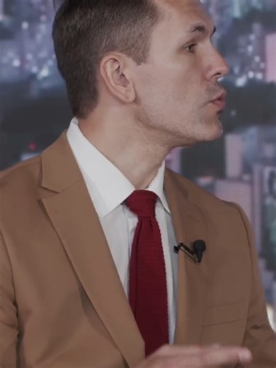 PERFIL PODER | Paul Malicki, CEO da Flapper, conta como saiu do setor de mobilidade em meio à forte concorrência e transformou o momento em oportunidade para empreender na aviação executiva. Ele relembra como a Flapper nasceu, se adaptou e achou seu lugar no mercado, mesmo com mudanças de rota. Confira o episódio completo em nosso canal do Youtube! Perfil Poder é um programa original da CARAS TV, com episódios inéditos disponíveis no site, na Vivo (canal 634), na Samsung TV Plus (canal 2301), na