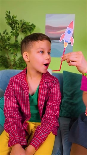 Blast Off! 🚀 Fun DIY Flying Rockets with Mom! 🏡✨ #CraftyKids #RocketFun