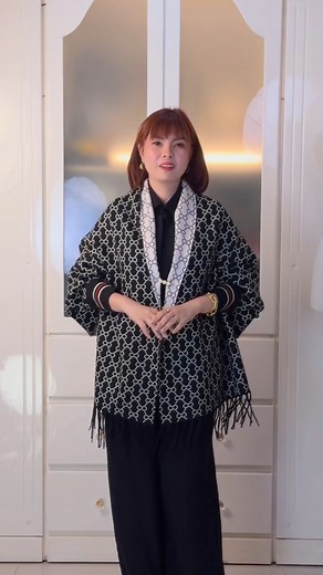 95K views · 499 reactions | Available PONCHO sa mga di naka mine sa live COMMENT CODE SA VIDEO TO MINE! 799.00 ONLY!! Limited stocks. #sellerghe #LiveSelling #outfitoftheday #fashion #outfitinspiration #OOTDStyle | Geraldine Gervacio | Facebook