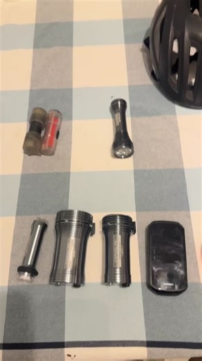 I get asked about lights constantly. Here’s what I got. If you just want the “do this” list here it is. To be seen @exposure.lights link mk4 is best I know. Strongly recommended. To see with. For the road - exposure Strada SB MK12 is the best sensible choice. More than enough and plenty light. For fun and when you want the big one for the cool factor and to rail descents like it’s day time - exposure Sixpack mk14. Get something that flashes so you don’t die and you need about at least 1700 lumen