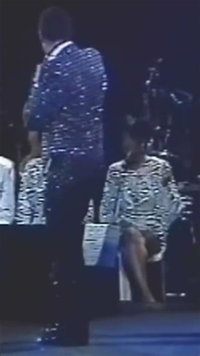 Luther Vandross had THE BEST Background Singers