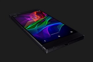 Video: Razer Phone Teardown Reveals Massive Heat Pipe, Easy-To-Fix Internals - Gizmochina