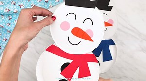 1.1K views · 26 reactions | SNOWMAN CRAFT FOR KIDS Template and directions here: https://www.simpleeverydaymom.com/snowman-paper-plate-craft/ | Simple Everyday Mom | Facebook