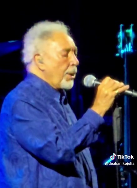 Tom Jones Live Concert in Budapest 2025