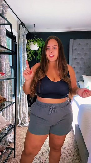 Kim Possible Halloween Costume | Budget-Friendly Look for Curvy Fashionistas