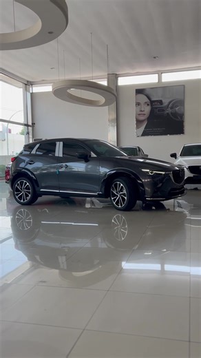 Mazda #CX3 Touring tampil elegant dengan warna Premium Machine Grey Metallic. salah satu warna premium yang membuat mobil terlihat Elegant, dewasa & pastinya Premium banget 😍 Mazda CX-3 Touring 1.5L Machine Grey Metallic VIN 2025. • Skyactiv-G 1.5L (111PS, 144Nm) • In-line 4 Cylinder DOHC • 13:1 Compretion • Mazda I-activsense (MRCC, CTS, BSM, LDWS & etc) • 6 SRS Airbags • MZD Connect • Wireless Apple Carplay • Android auto • Wireless Charging • Auto Headlamp • Auto Wiper • Mazda GVC (G-Vectori