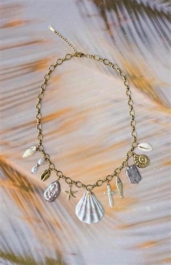 Beachy Charm Necklace With Sea Shell & Baroque Pearls, Gold Shell Jewelry, Coastal Chic Statement Piece, Mermaidcore 18K Gold Necklace - Etsy