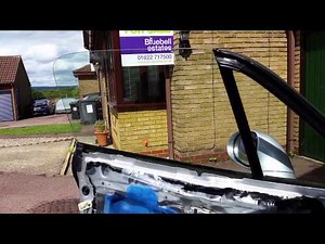 Mazda Mx5 "Miata" Window gets stuck on the way down - door Eunos "The Open Road" Seen through glass