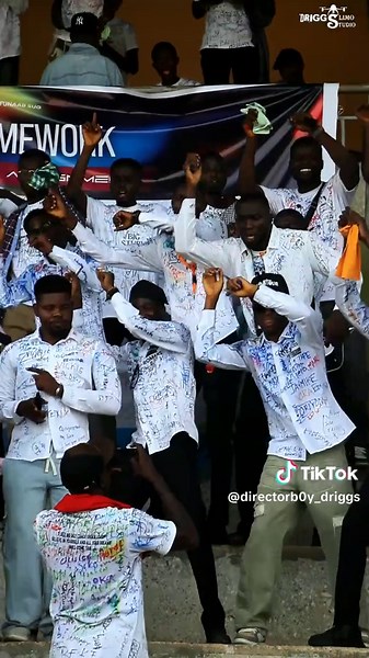 Another chapter of life closed congratulations to you all💐💯 funaabite signed out in style💐💯 #funaab #university @Dynamic of FUNAAB