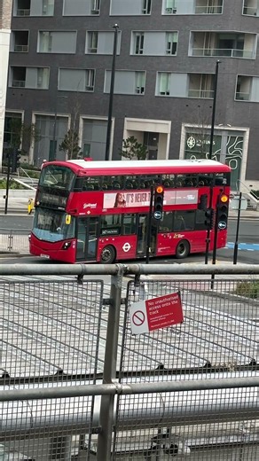 147 and scs bus London