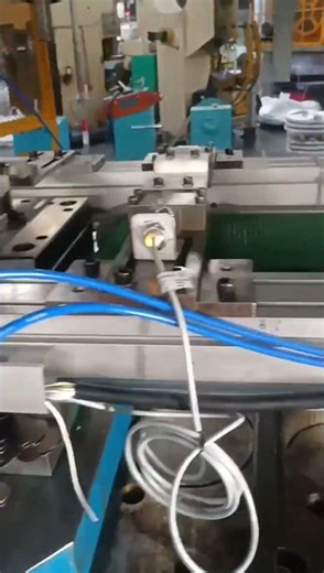 deep drawing stamping progressive die , sheet metal stamping die