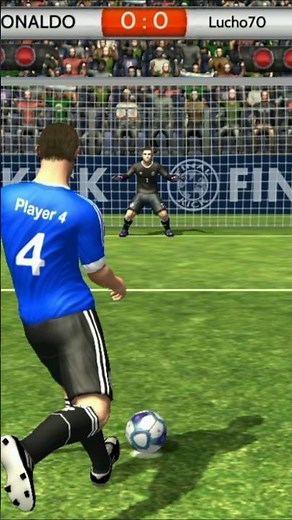 how to make a penalty kick game in scratch #shortsviral #footballstrike #penaltykick